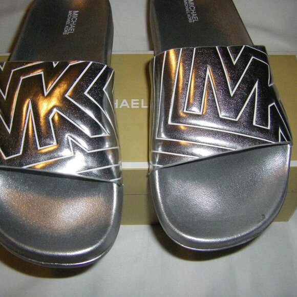 Michael Kors Gilmore Slides Metallic Silver MK Logo Women's Size 10 New In Box - Picture 6 of 15